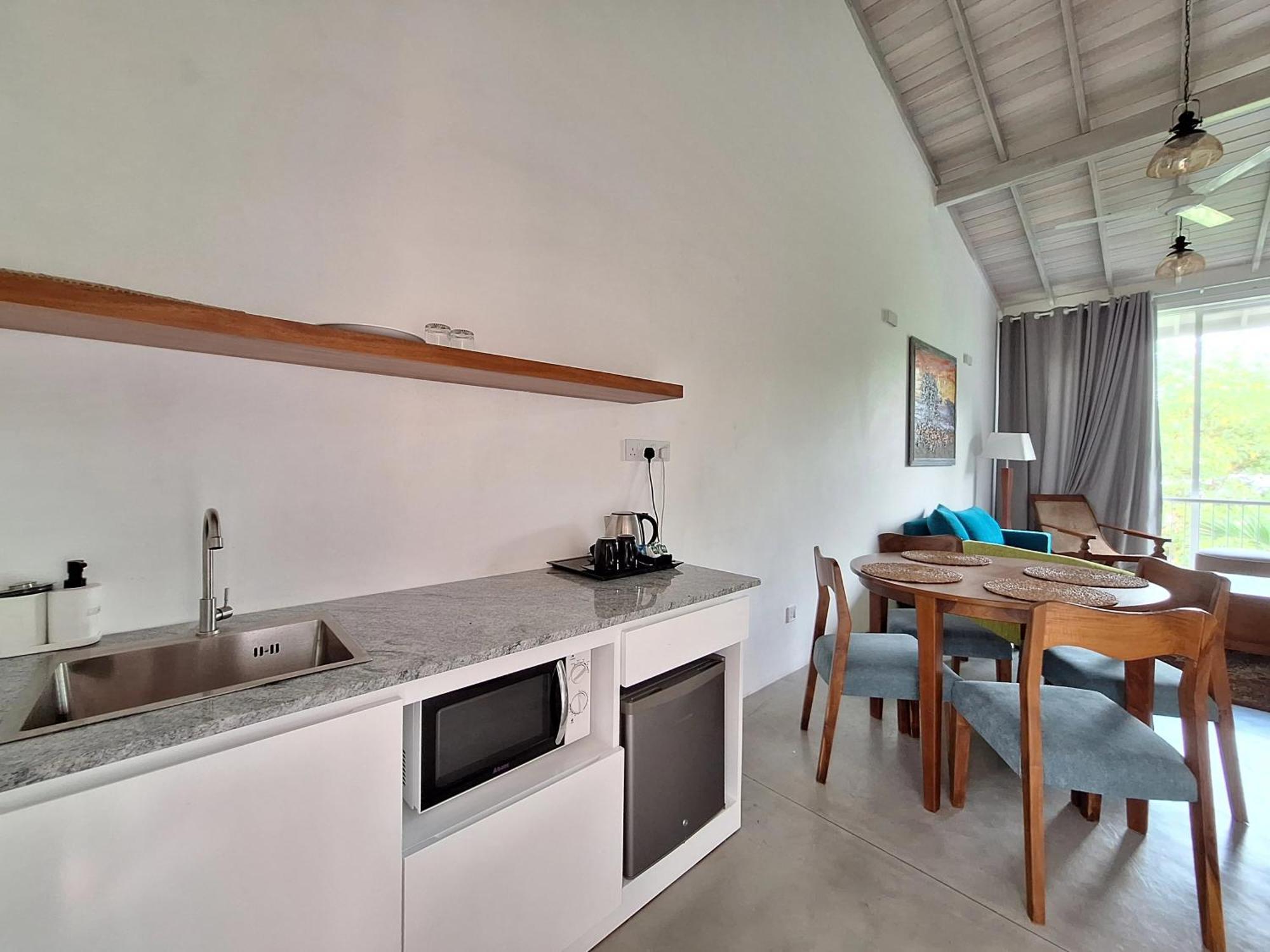 Angam Villas Коломбо Екстериор снимка